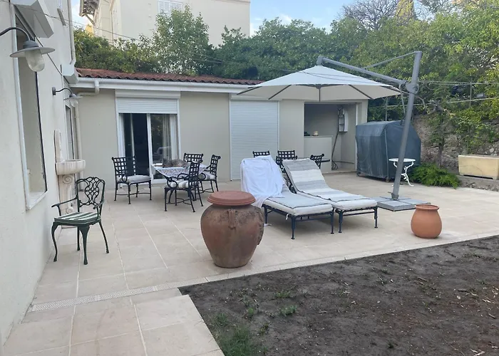 Chez Nicole * Канны